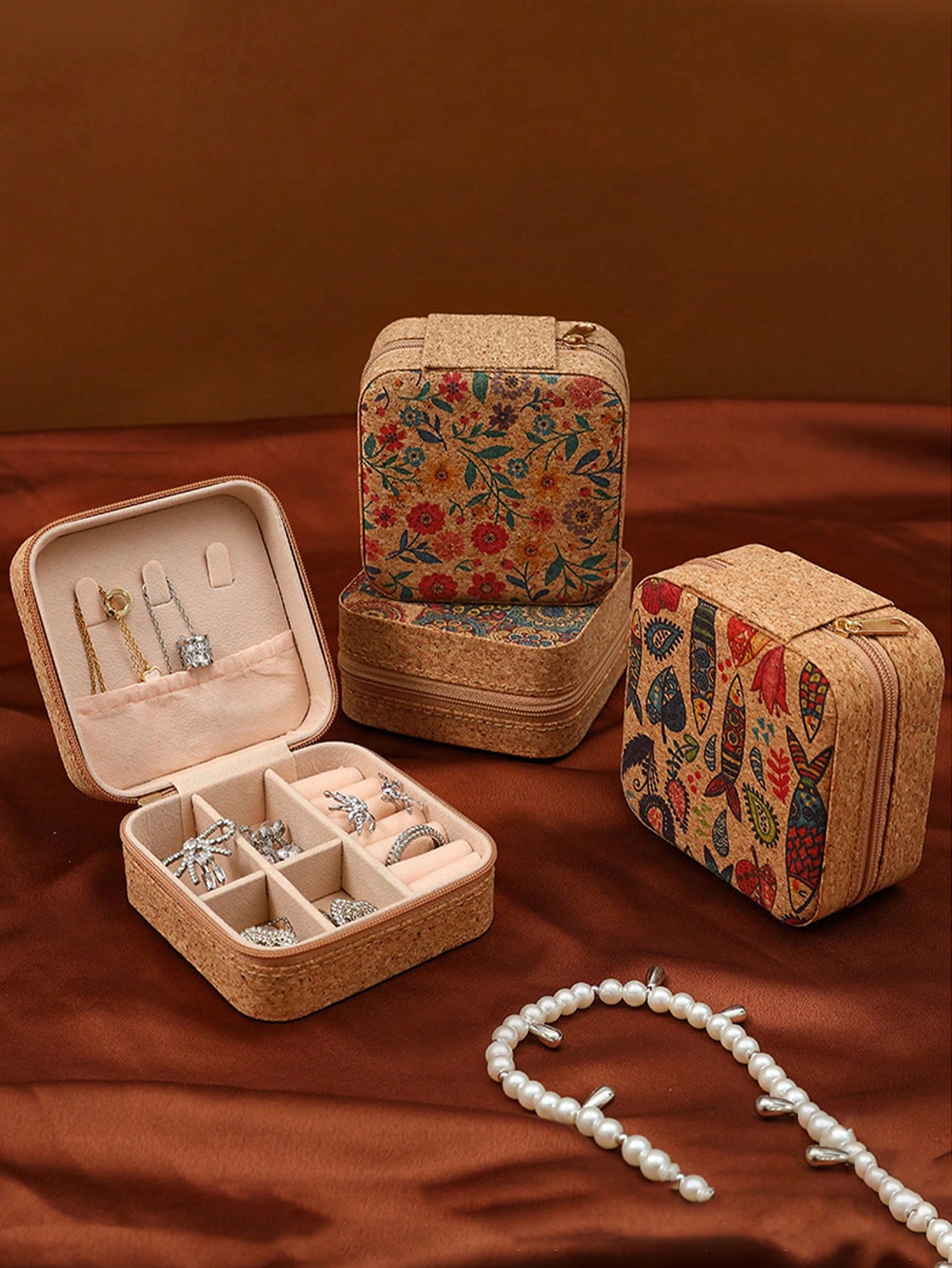 Travel Accessories Box - Boîte à bijoux carrée vintage à