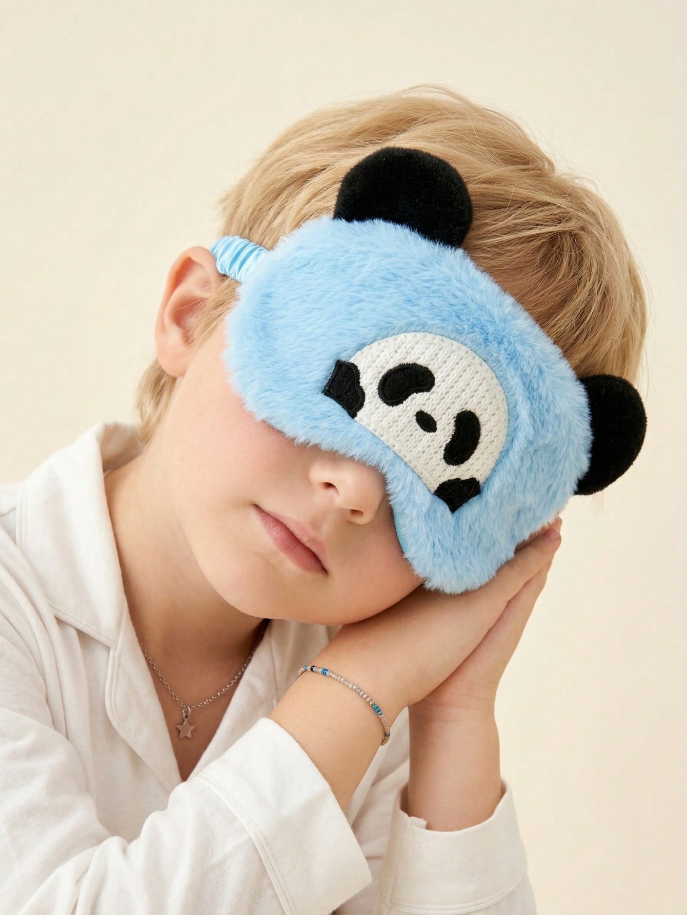 Masque de sommeil en peluche P - Travel Accessories Eye Mask avis et prix